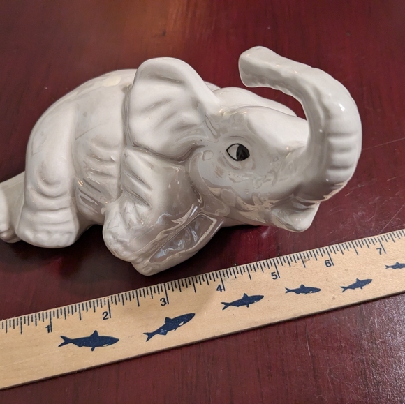 Vintage Pair Lusterware Elephants Figurines Trunk Up Opalescent White Brazil EUC - Picture 13 of 14